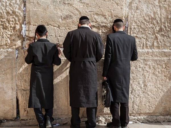 האם יש מקום ייעודי לשאלות ותשובות למגזר החרדי? אקשיבה!